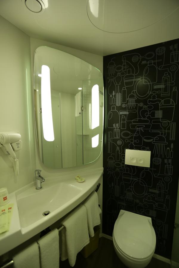 Ibis Chengdu West Jingcui Road Ξενοδοχείο Εξωτερικό φωτογραφία