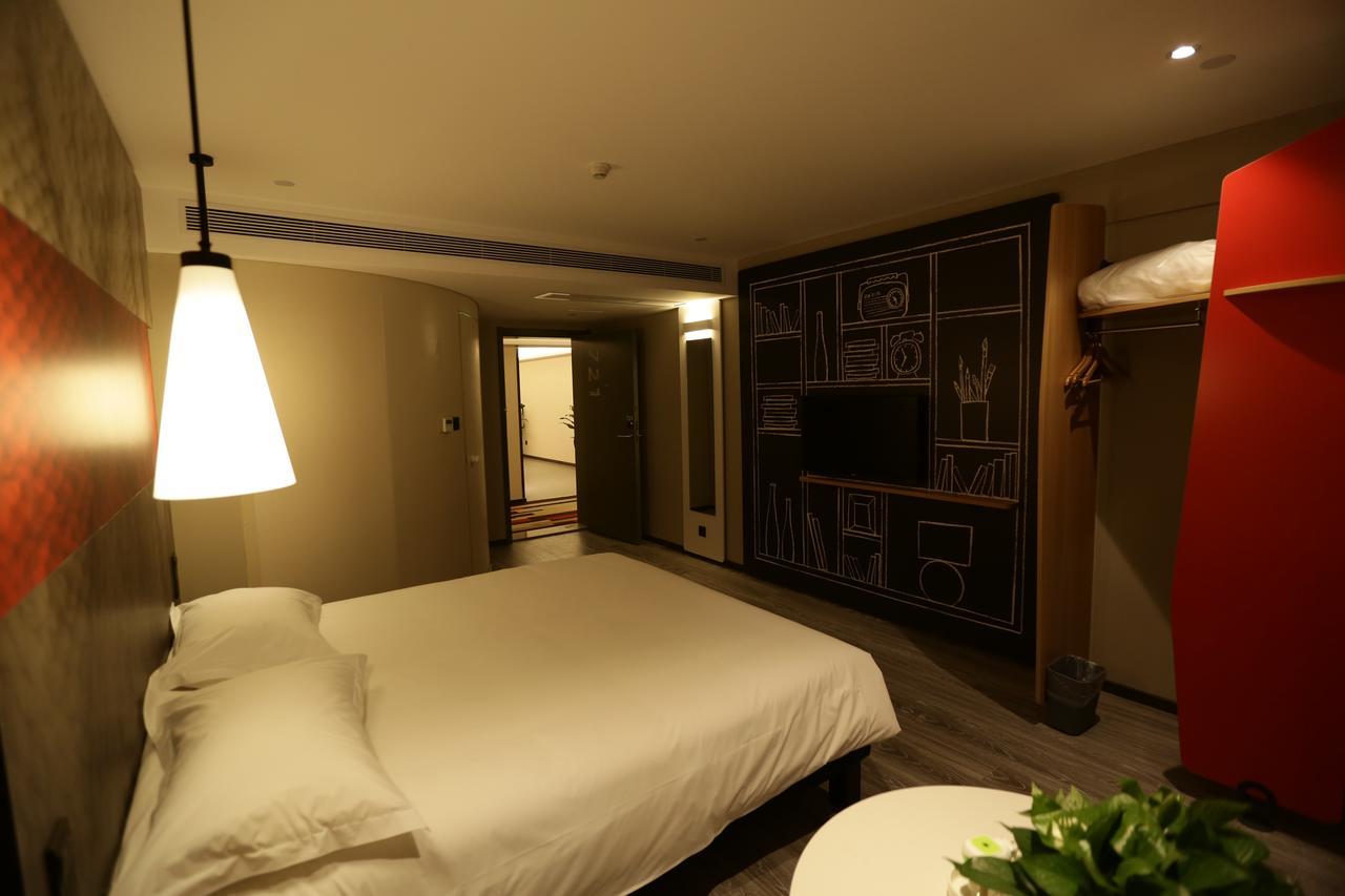 Ibis Chengdu West Jingcui Road Ξενοδοχείο Εξωτερικό φωτογραφία