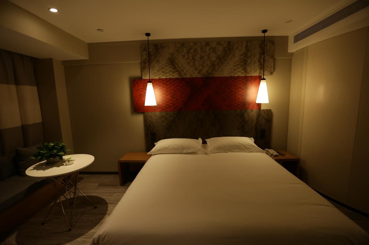 Ibis Chengdu West Jingcui Road Ξενοδοχείο Εξωτερικό φωτογραφία